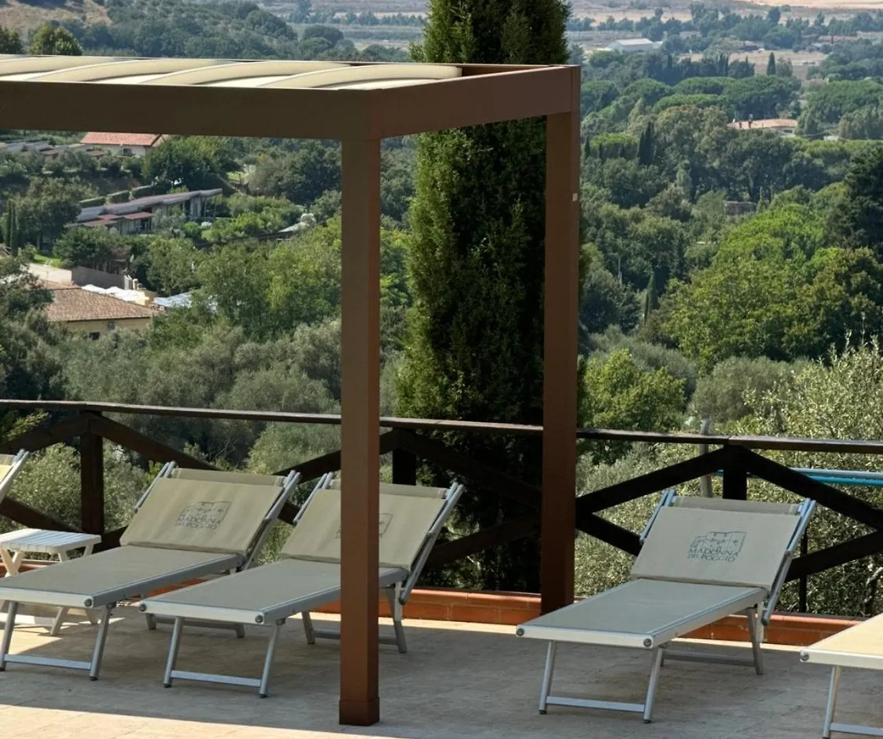 Madonna Del Poggio Cav Aparthotel Scarlino